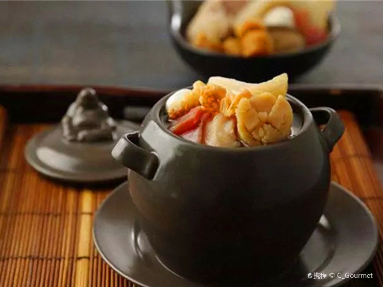 广州花悦庭 果木烤鸭 天汇igc店 攻略 花 悦庭 果木烤鸭 天汇igc店 套餐 特色菜品推荐 菜单 人均消费 电话 地址 菜系 点评 营业时间 餐厅介绍 哪个菜好吃 携程美食