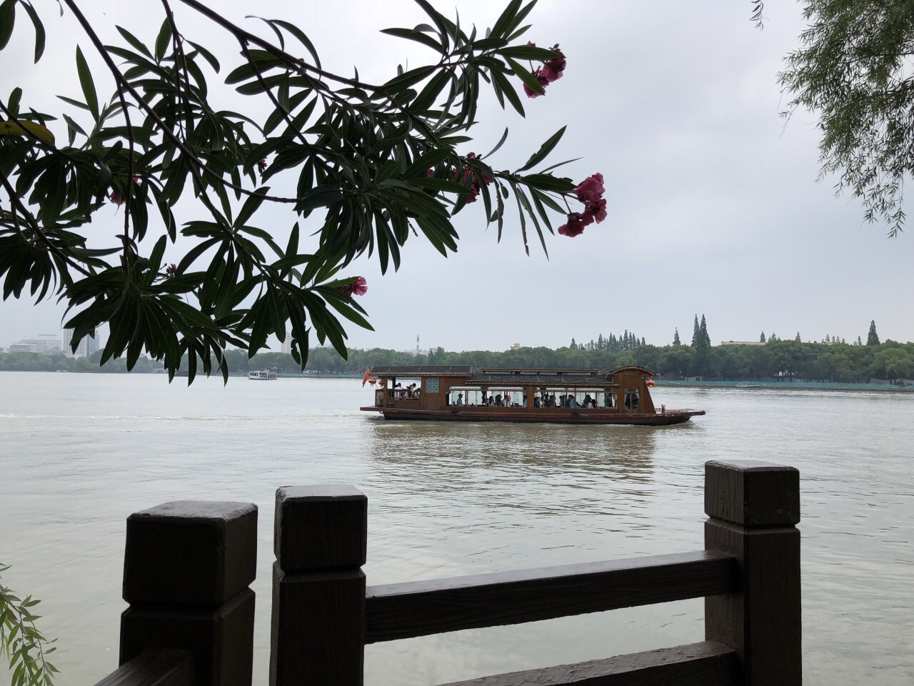 南湖游览风景图图片