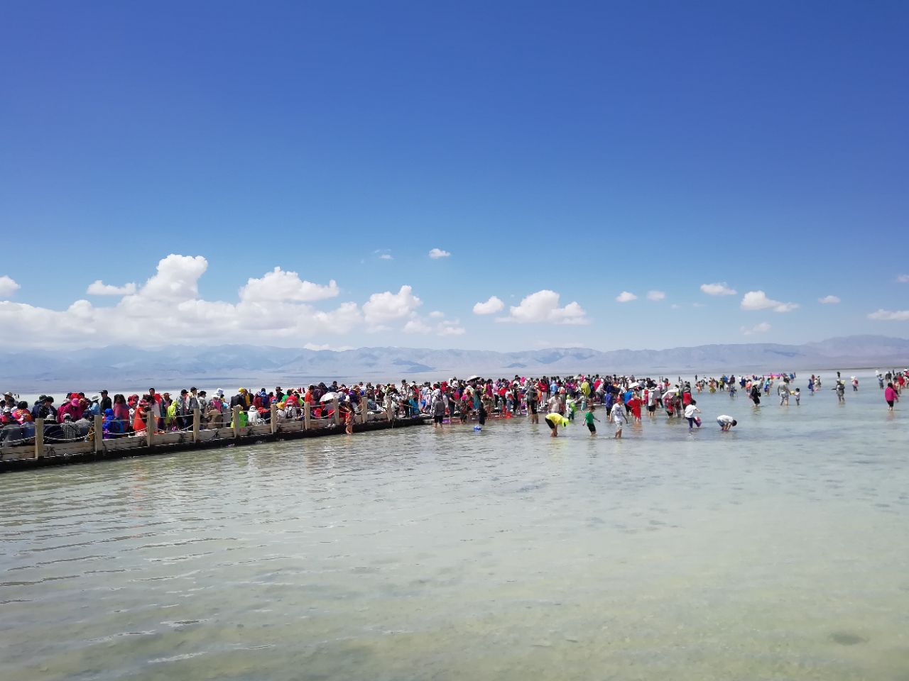 跟老公帶著7個多月的寶寶想去青海旅遊,主要想去青海湖和茶卡鹽湖,2