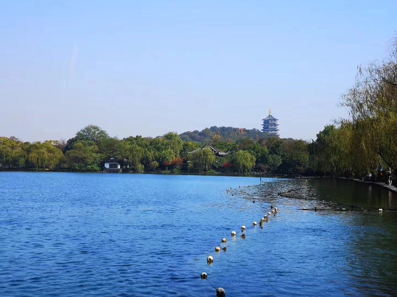 西湖旅游景点攻略图