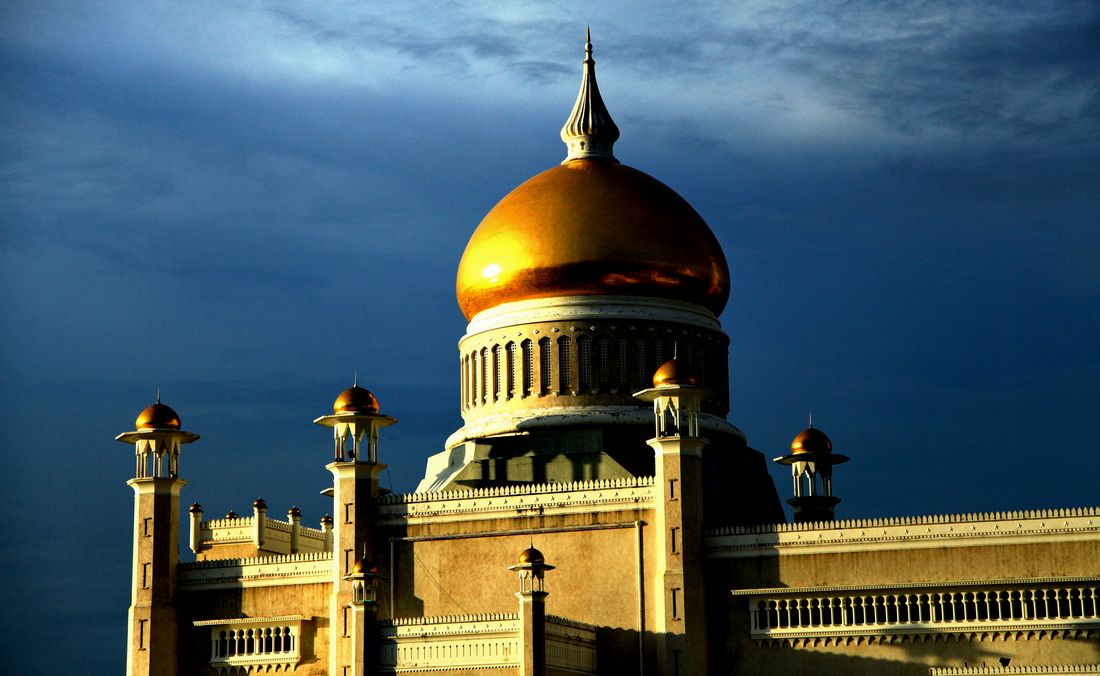 奥玛阿里清真寺图片