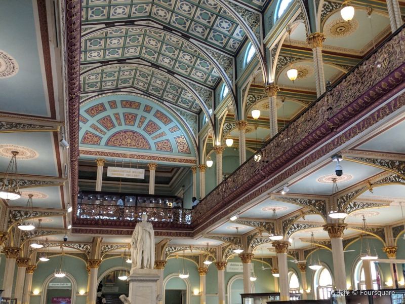 "建于1872年的博物馆""博物馆内金碧辉煌""可以看看城市的历史和发展"