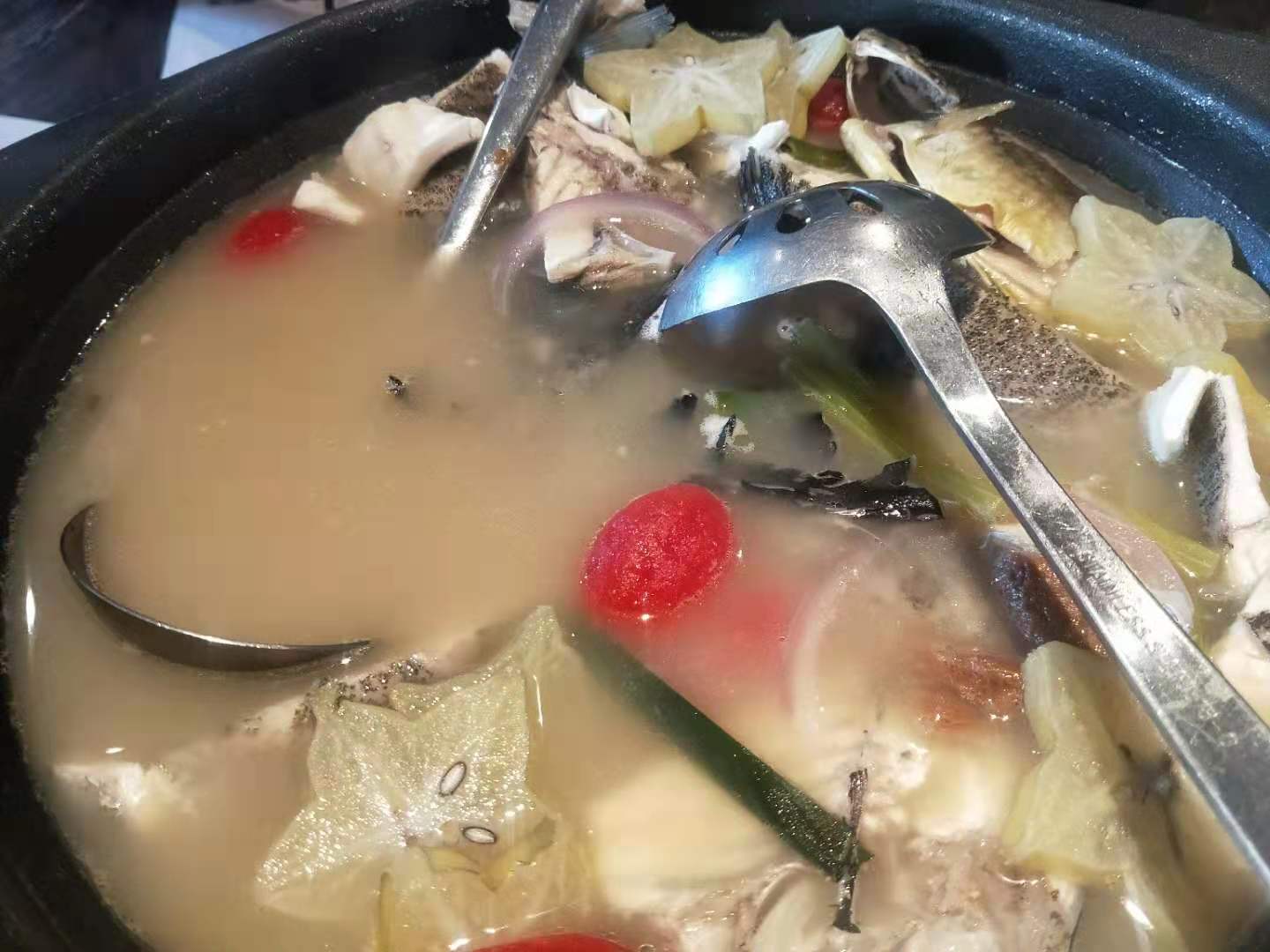 杨栏酸鱼汤.海鲜加工餐厅(亚龙湾东榕美食广场店)