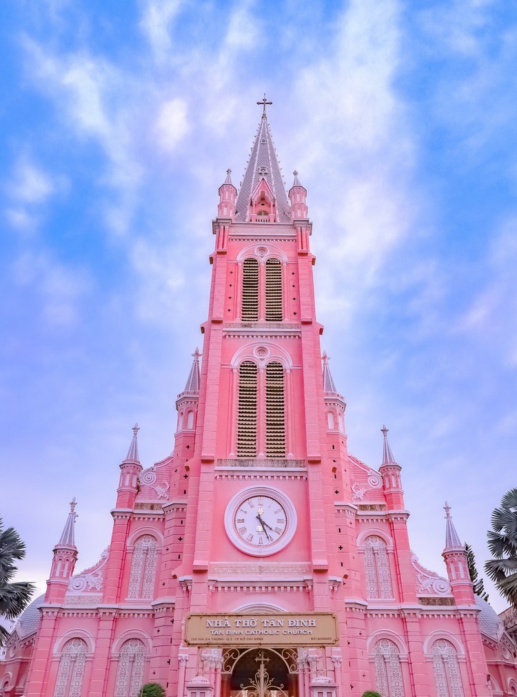 粉色教堂壁纸图片