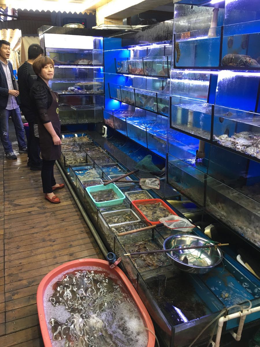 舟山沈家门海鲜大排档好吃吗,沈家门海鲜大排档味道怎么样,环境/服务