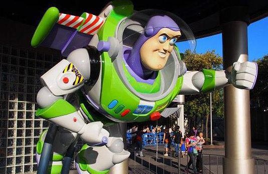 巴斯光年星际营救