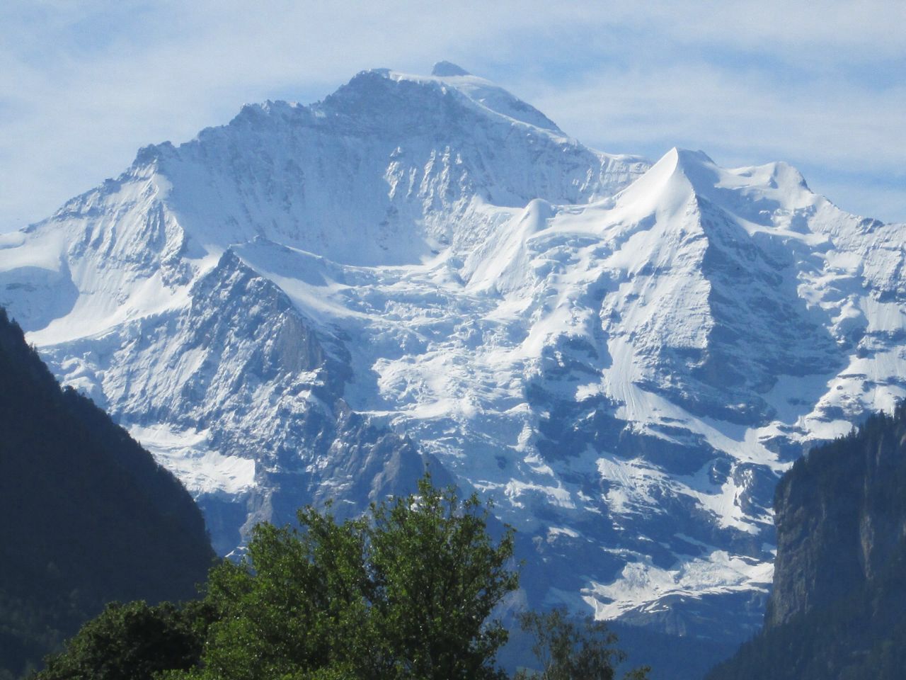 2023冰宫游玩攻略,瑞士少女峰的冰宫不是很大，...【去哪儿攻略】