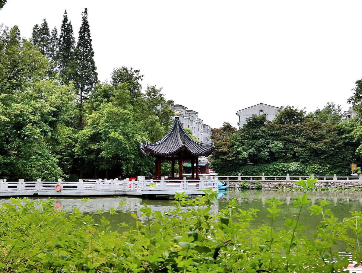 匯龍潭公園