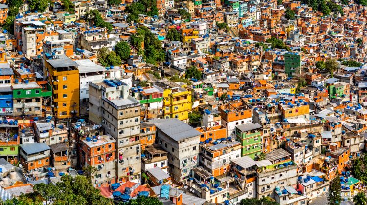 里约热内卢罗西尼亚贫民窟攻略