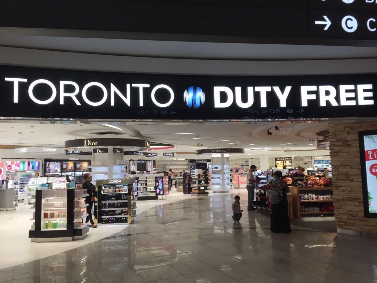 tax & duty free by nuance(多倫多帕爾森國際機場t3安檢後出發層靠近