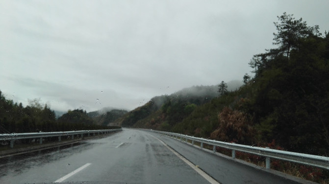 故地什么的成语_成语故事图片