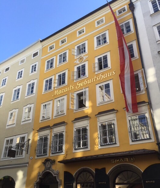 莫扎特出生地mozarts birthplace