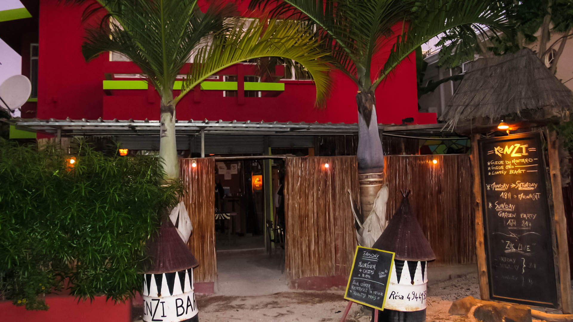 0 分 3条点评 79/人 酒吧/酒馆 "浓郁非洲风情的酒吧,特色啤酒醇厚