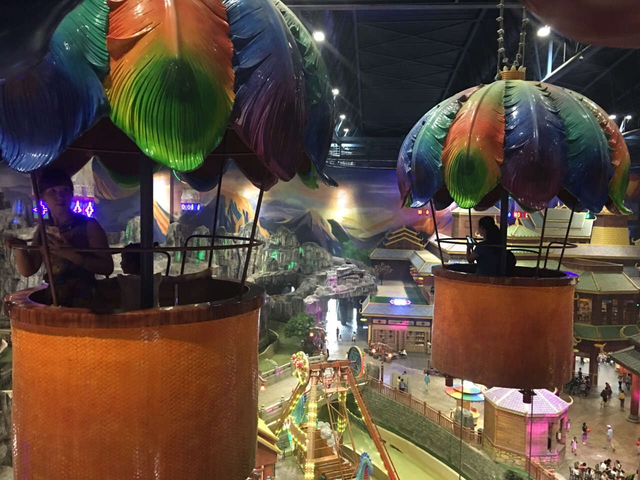 万达乐园是南宁首个大型的以广西桂文化为主题的室内游乐园,所有项目