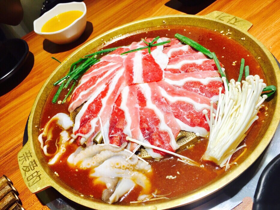 南京亲爱的创意料理烤肉&水煎肉(新街口总店)好吃吗