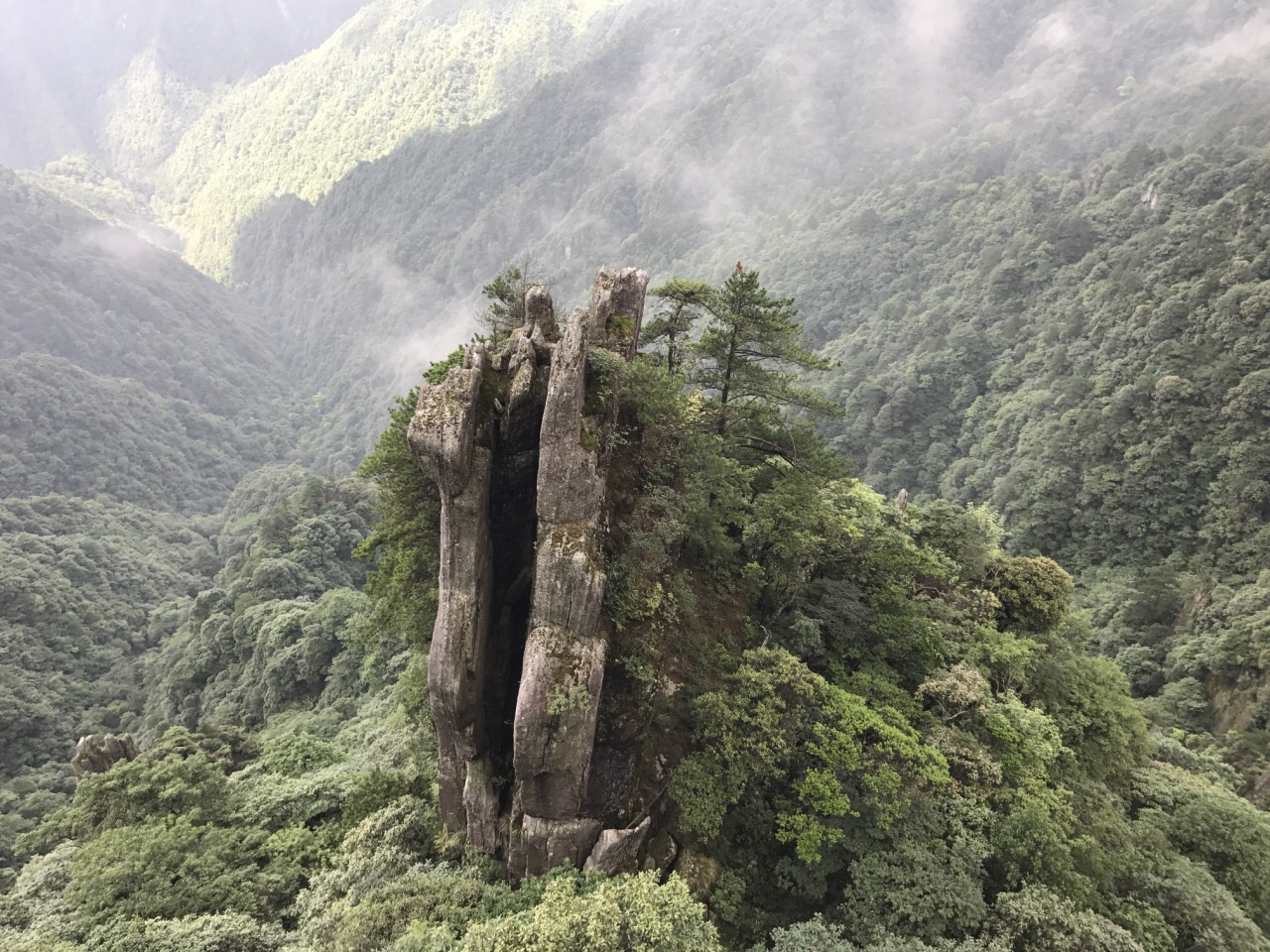 【携程攻略】景点,羊狮幕从安福的南福门通过索道上山,步行凌云栈道