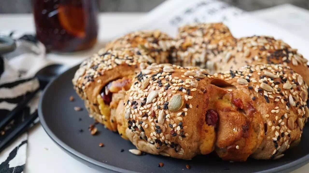 天野草莓的蛋糕物美价廉,口感好,外观优好看,经常上新品.
