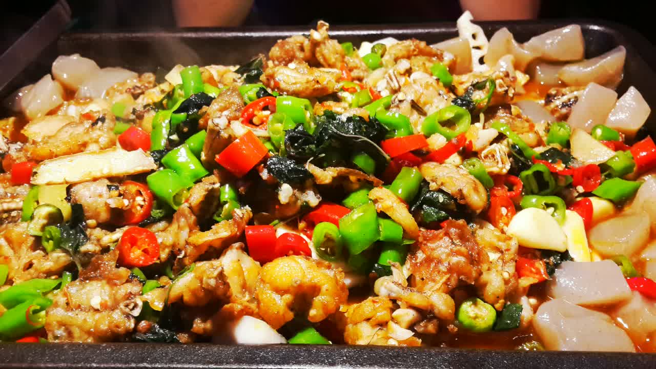 蛙来哒炭烧牛蛙(海雅缤纷城购物中心店)