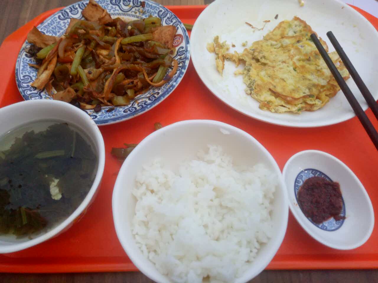 2021小周大食堂(泰寓路店)美食餐廳,一個人吃吃還不錯,菜也炒的.