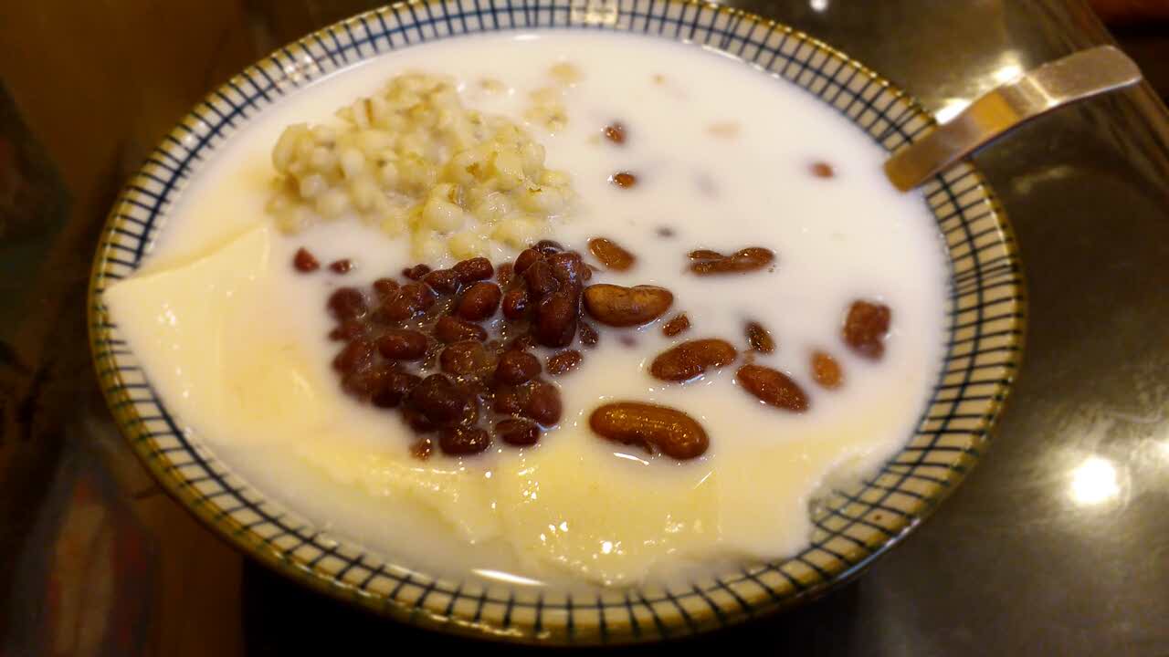 2022哼哈豆花工房(长郡店)美食餐厅,好吃.十块钱这么多东西.