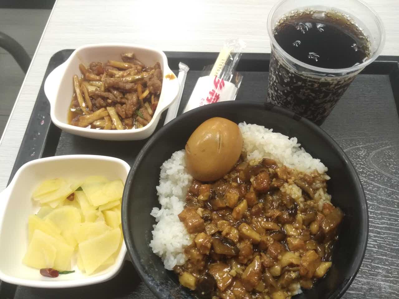 2021鄉村基(光華店)美食餐廳,很喜歡吃他家的飯菜,口味合.