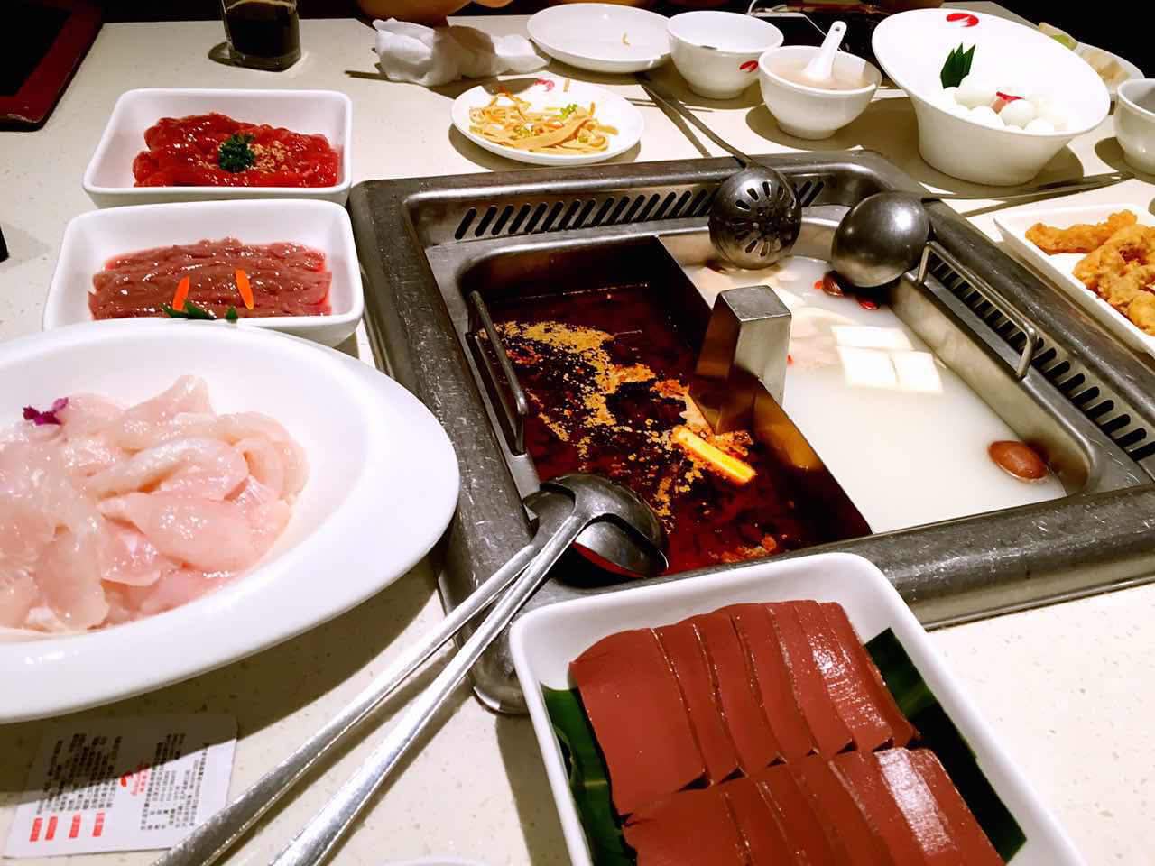 海底捞火锅(百信广场东区店)