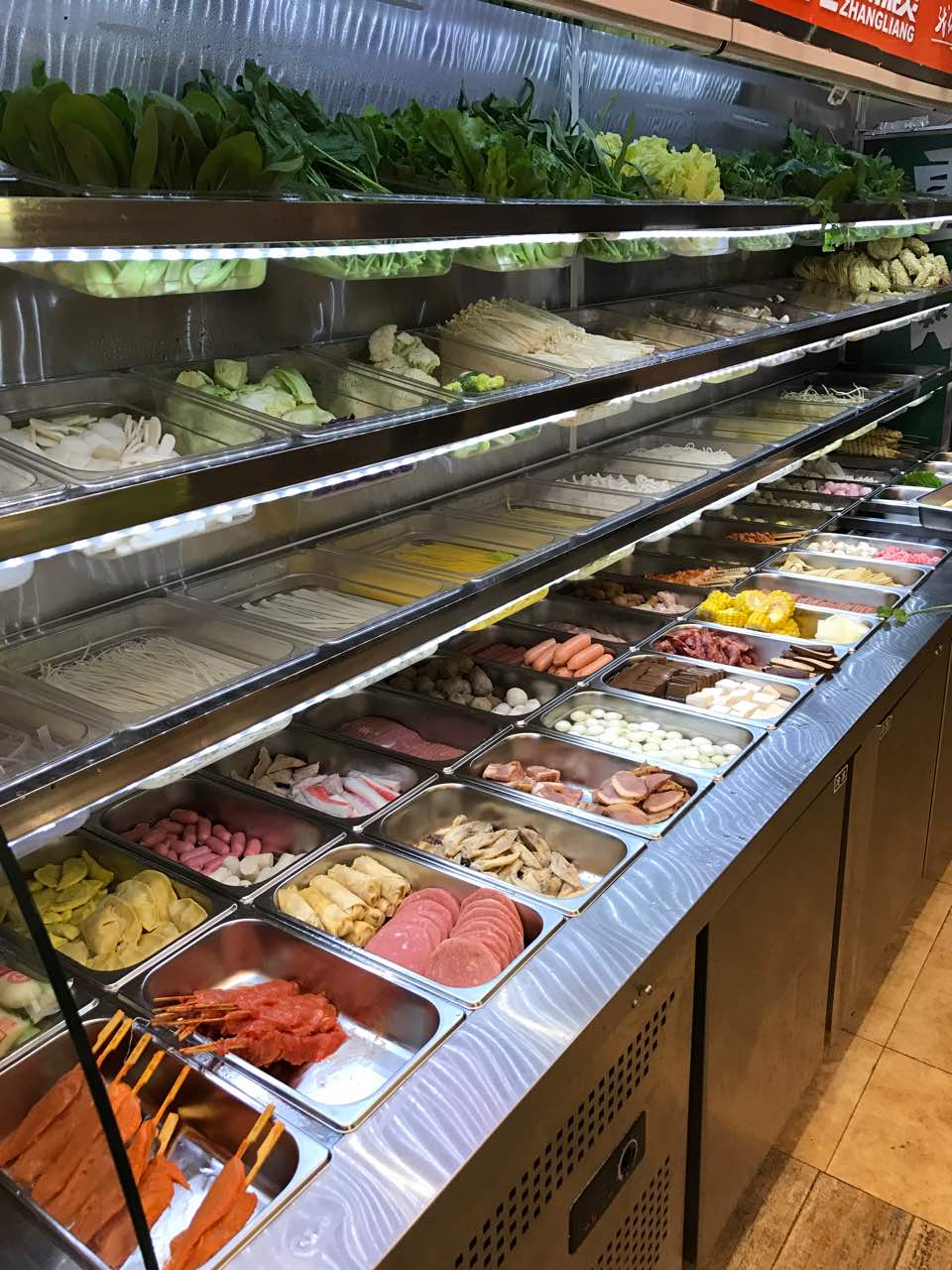 2023张亮麻辣烫(逍林店)美食餐厅,好吃,汤很特别,菜品种也多.