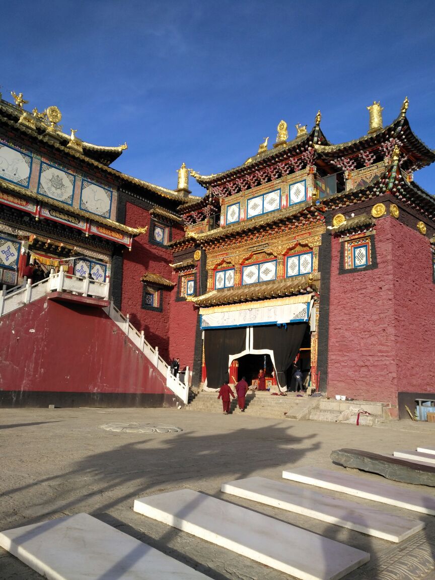 色达喇荣五明佛学院