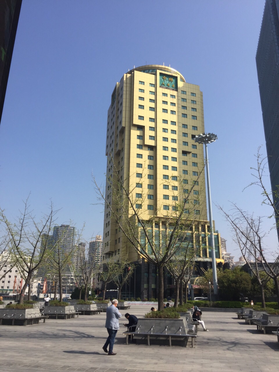 中祥大酒店的餐厅做的还是很用心的,种类很齐全,在酒店吃饭遇到很多