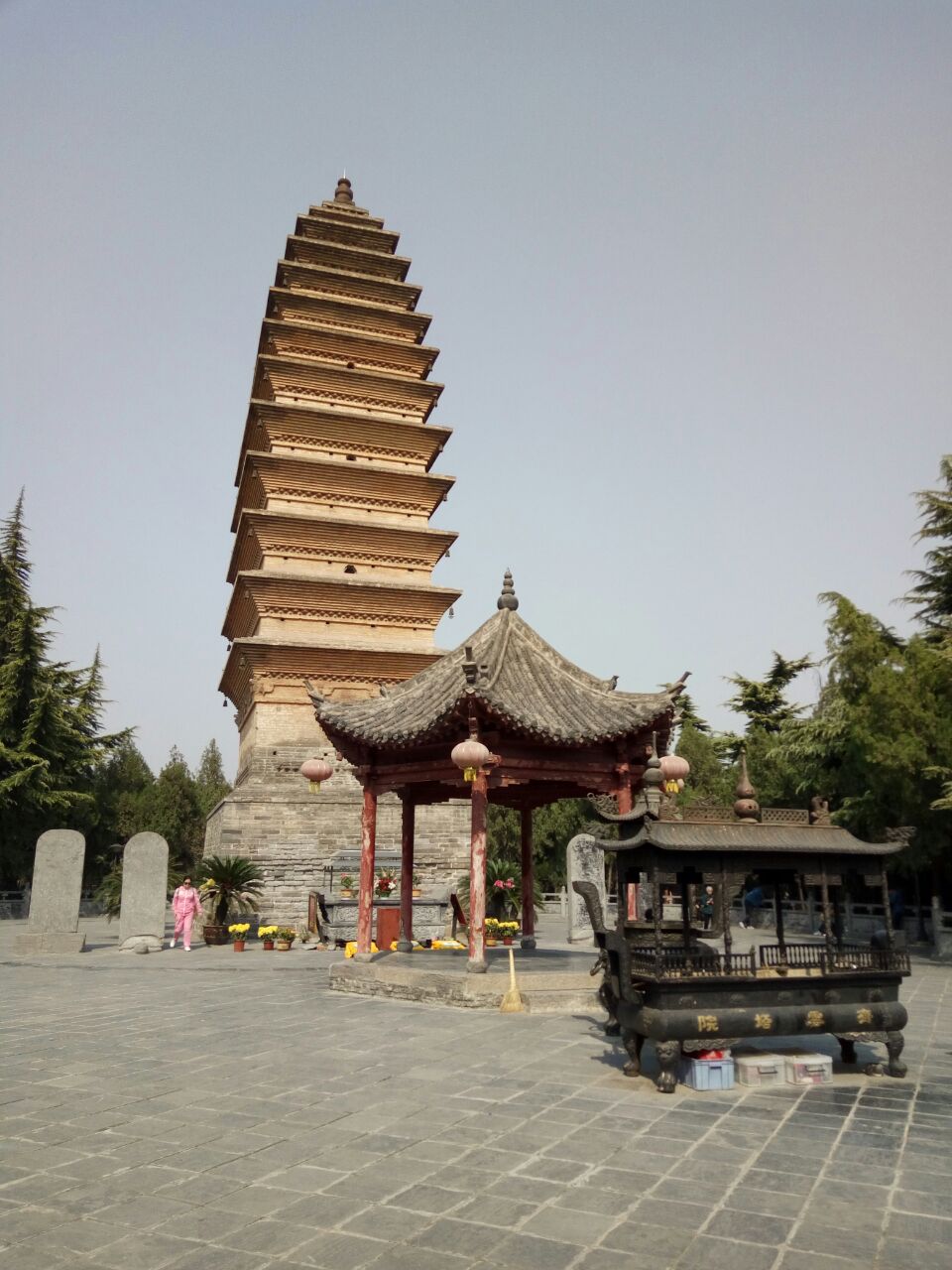 2023齐云塔游玩攻略,.就知道这里有多少人在转塔.【去哪儿攻略】