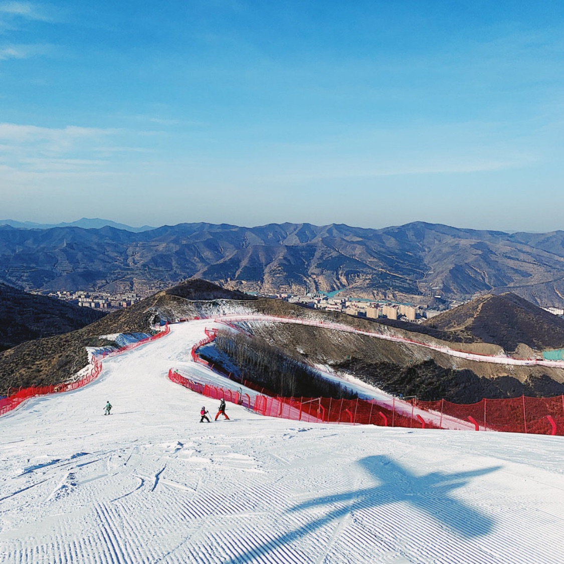 蔚县滑雪场图片