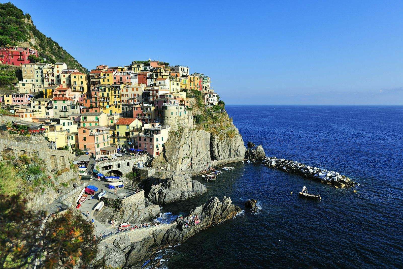 【携程攻略】马纳罗拉五渔村景点,意大利的五渔村，这是一个只看图片就会让你爱上的地方~地中海岸的世…