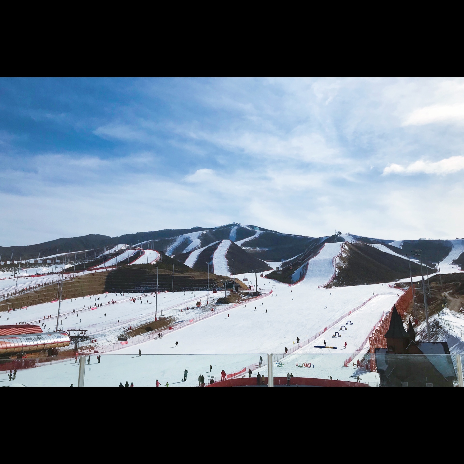 2024“云顶杯”滑雪公开赛在贵州贵阳启幕 - 中国日报网