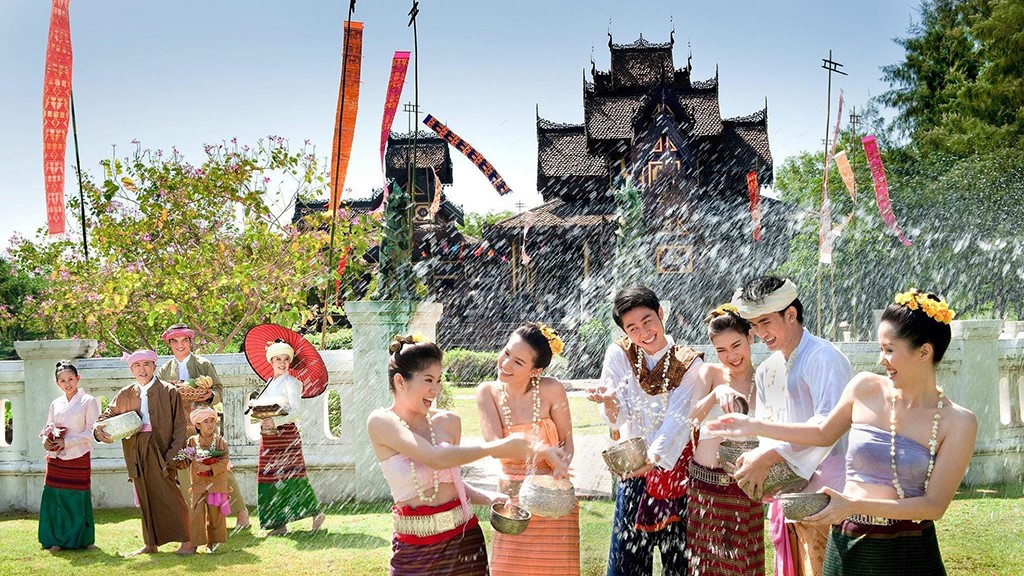 dtac快乐旅游卡准备促销邀请您参加泰国的泼水节