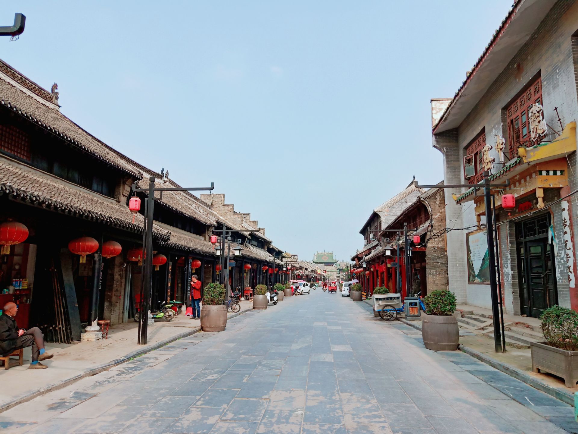 赊店古镇是南阳市两大古镇之一,交通便利,位置优越,旧时是万里茶道的