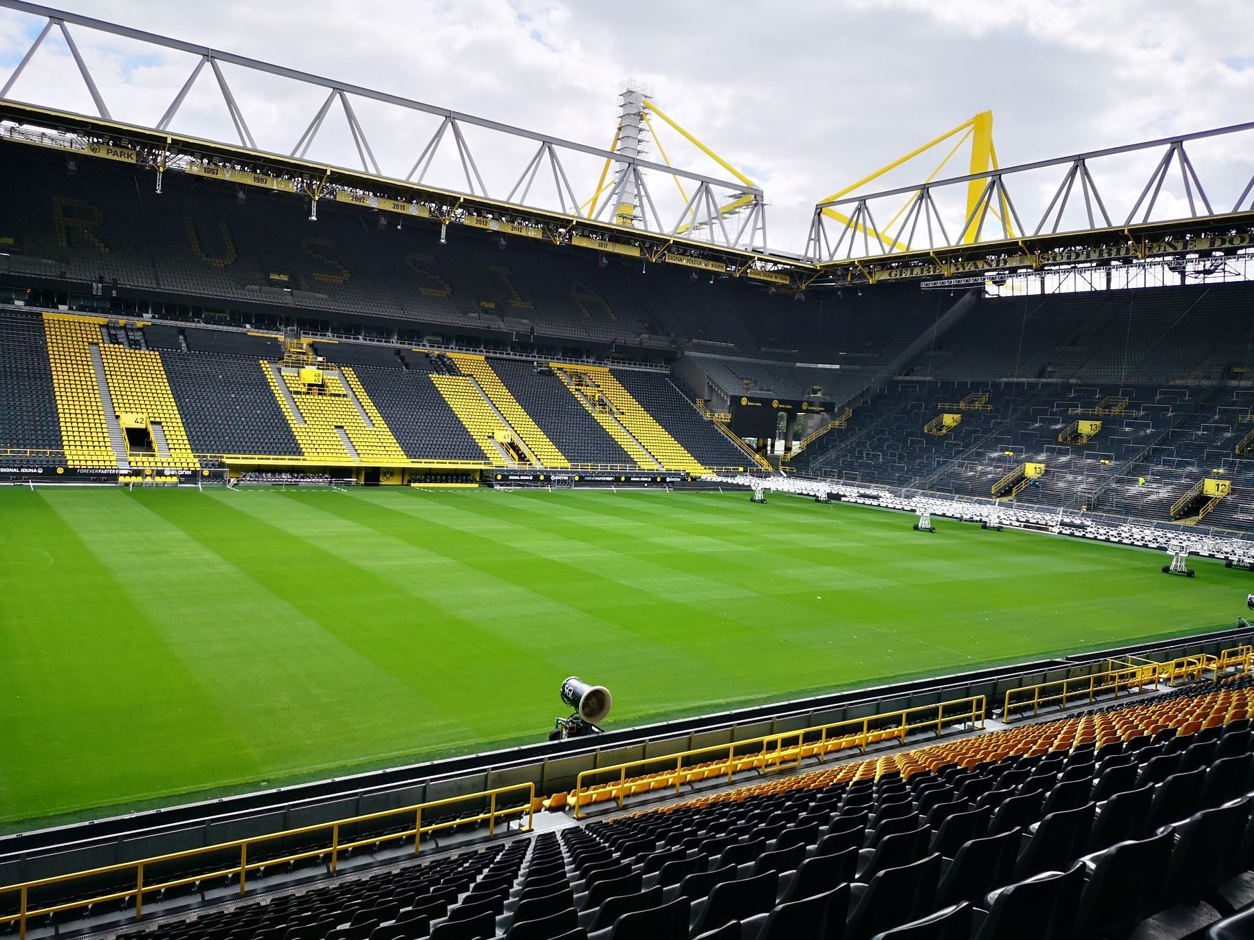 威斯特法伦球场