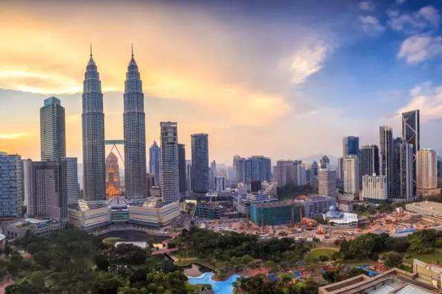 2023国家石油公司双塔大楼购物,双子塔是马来西亚首都吉隆坡