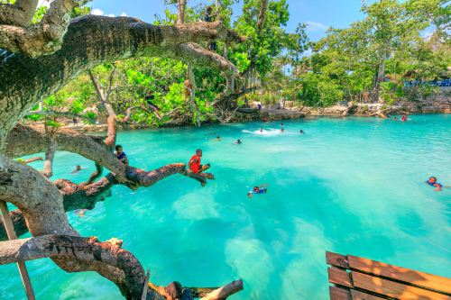 瓦努阿图 圣埃斯皮里图岛