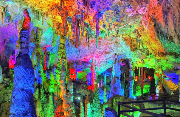 地下倒石林