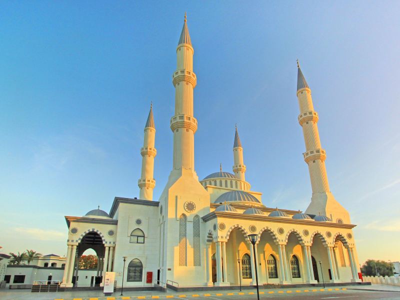 The Al Farooq Omar  Bin  Al Khattab  Mosque  And Centre 