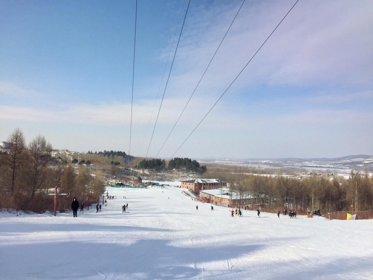 霜雪滑雪场