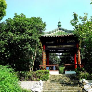 八宝亭    分 1条点评 历史遗迹 古迹 距景点294m