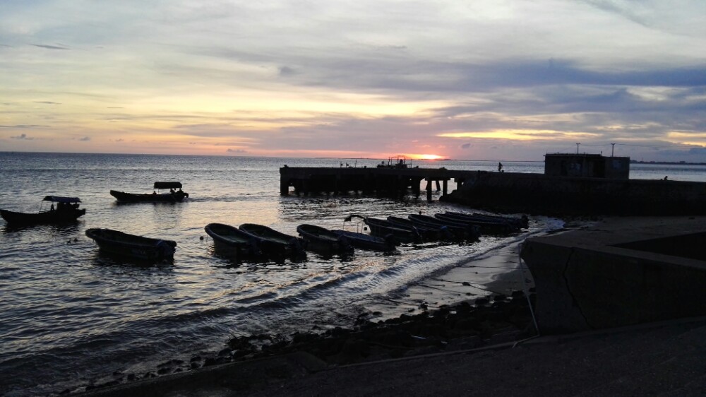 硇洲岛旅游景点攻略图