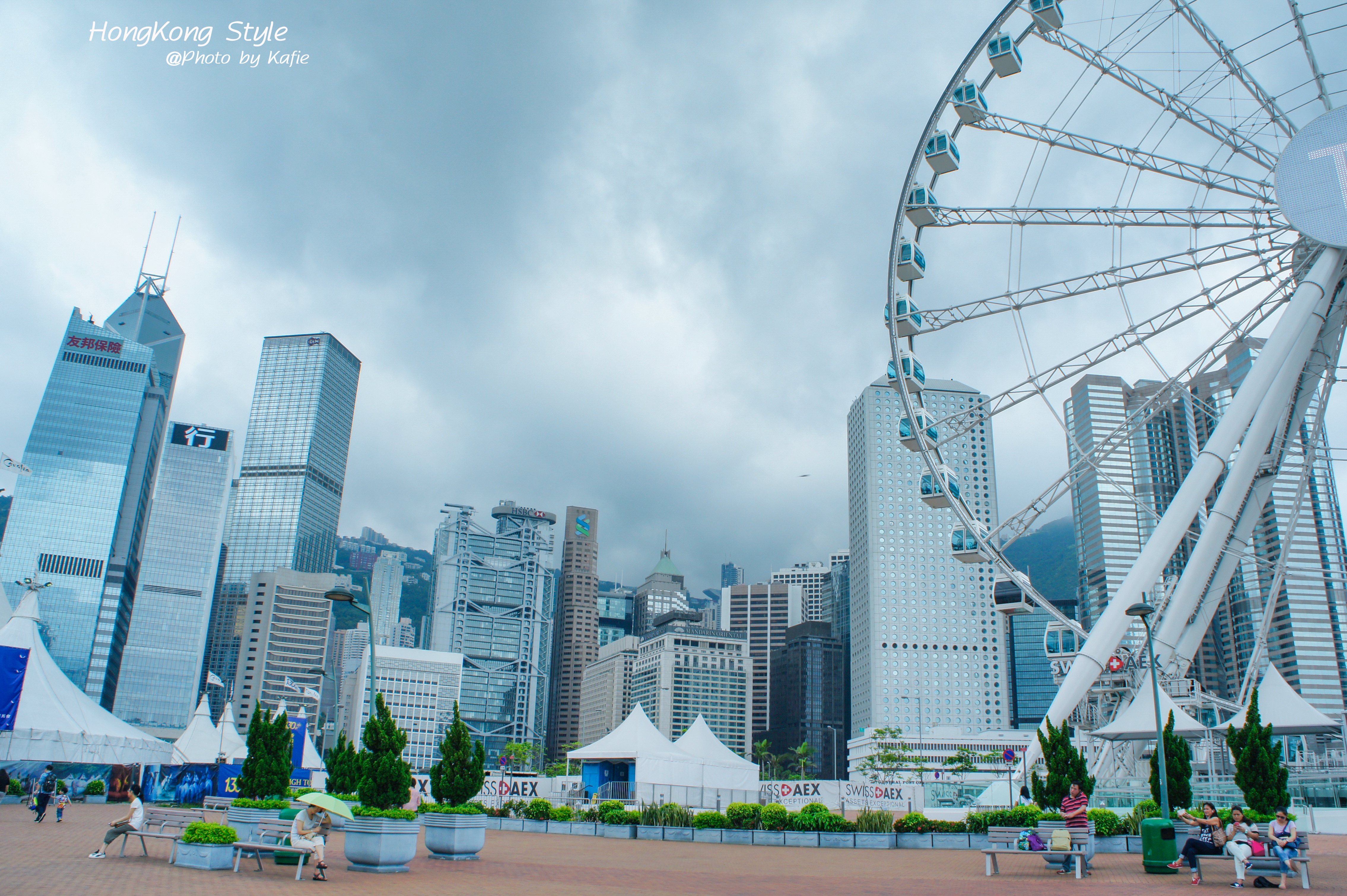 香港维多利亚港摩天轮图片