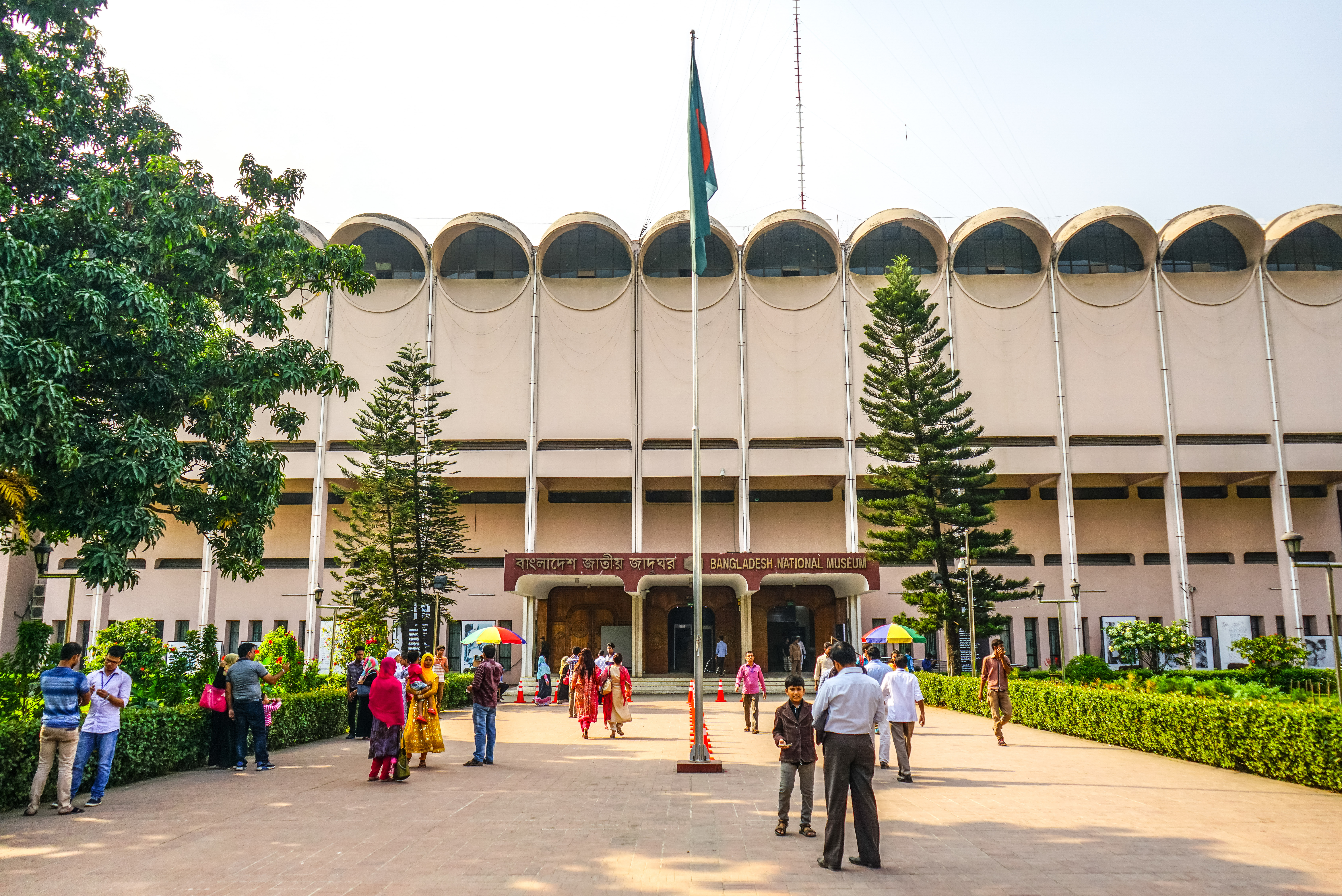 dhaka university central mosque