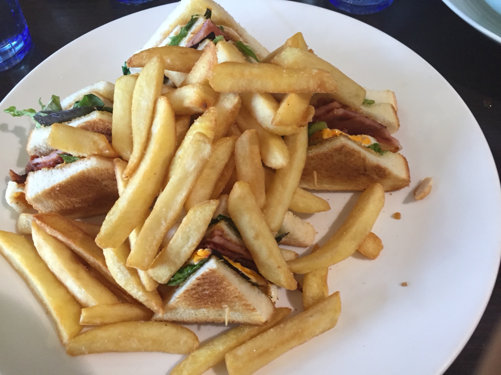 i got to enjoy the club sandwich fo.