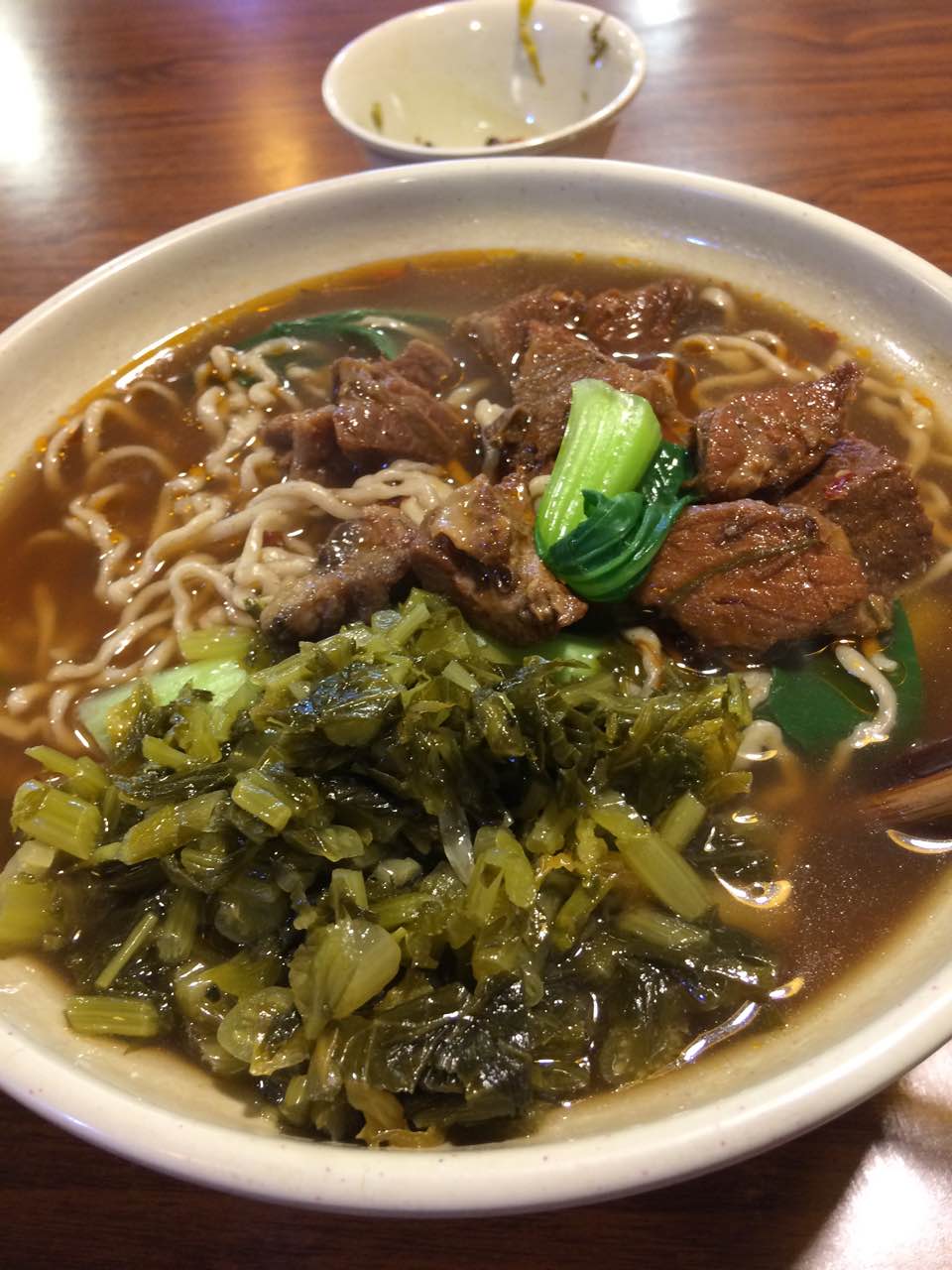 2021和民手打面(界牌店)美食餐厅,面条劲道,牛肉入味,咸菜酸.