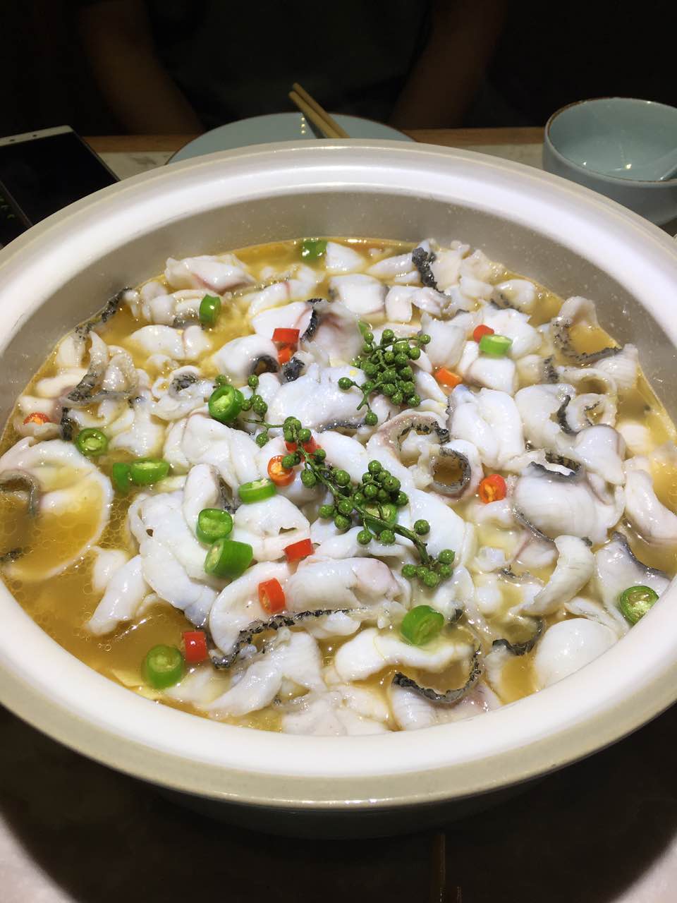 【携程美食林】上海青花椒砂锅鱼(百联真光路店)餐馆,二代的青椒稍辣