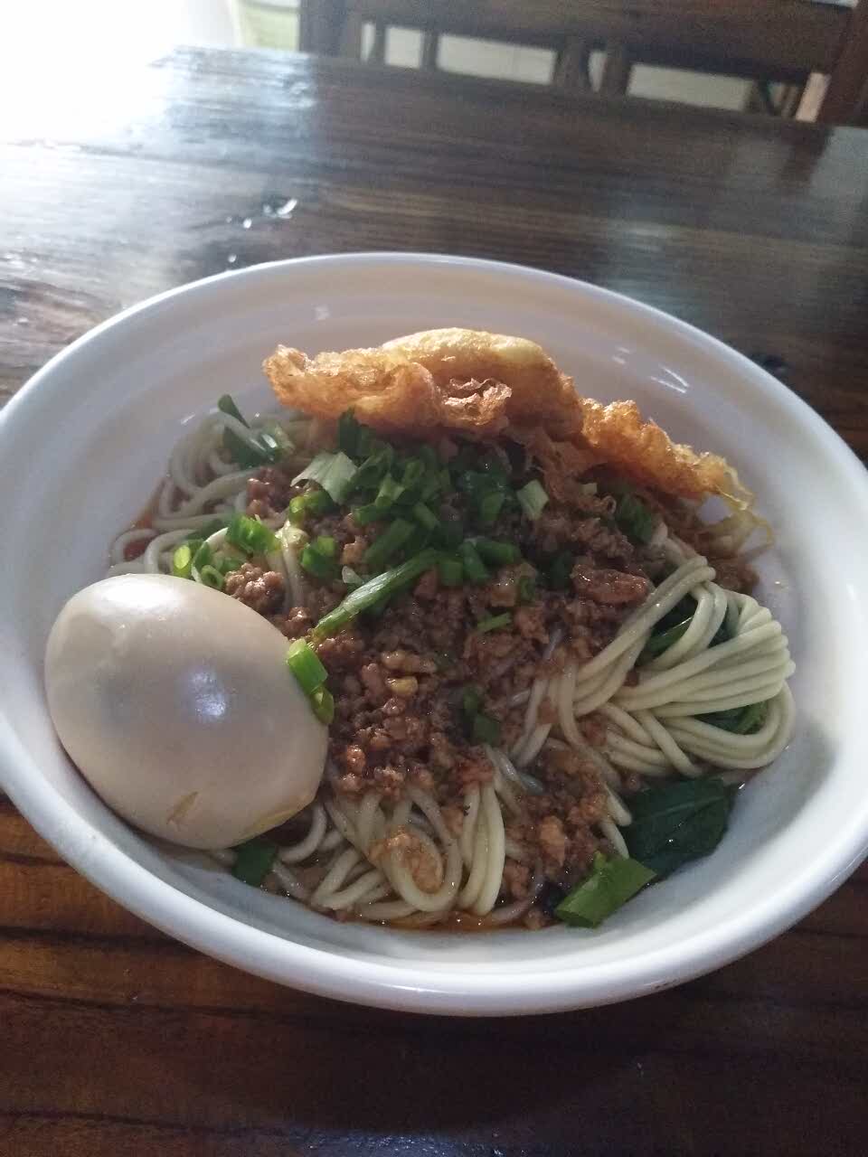 重庆老太婆摊摊面