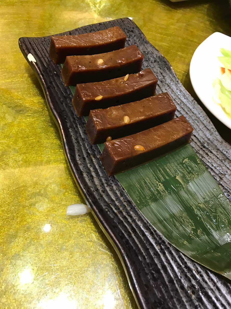 很好吃,菜味道都还不错了,海捞粉丝味道也很好,枣泥拉糕小孩子很喜欢